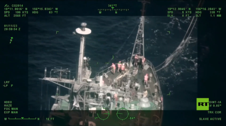 مشاهد للمراقبة الأمريكية على سفينة روسية قبالة جزر هاواي
