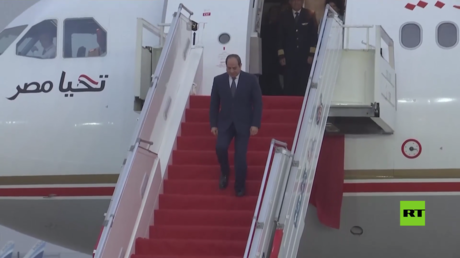 بالفيديو.. الرئيس المصري عبدالفتاح السيسي يصل الهند