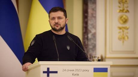 مستشار الرئيس الأوكراني الأسبق: الوضع في أوكرانيا يخرج عن سيطرة زيلينسكي