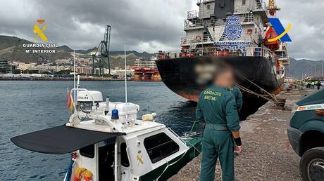 إسبانيا.. مصادرة 4.5 طن من الكوكايين في سفينة لنقل الماشية (صور + فيديو)