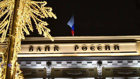 المركزي الروسي يحدد 3 مخاطر لنمو الاقتصاد الوطني