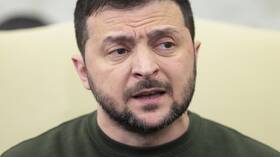 خبير أمريكي: هذا ما ينتظر زيلينسكي على يد الأوكرانيين