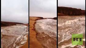 السعودية.. سيول جارفة غرب حفر الباطن شرق المملكة (فيديو)