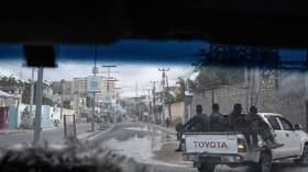 الجيش الأمريكي يعلن توجيه ضربة للجماعات الإرهابية في الصومال