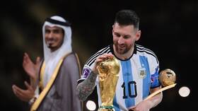ميسي يكشف سبب حجب حسابه على