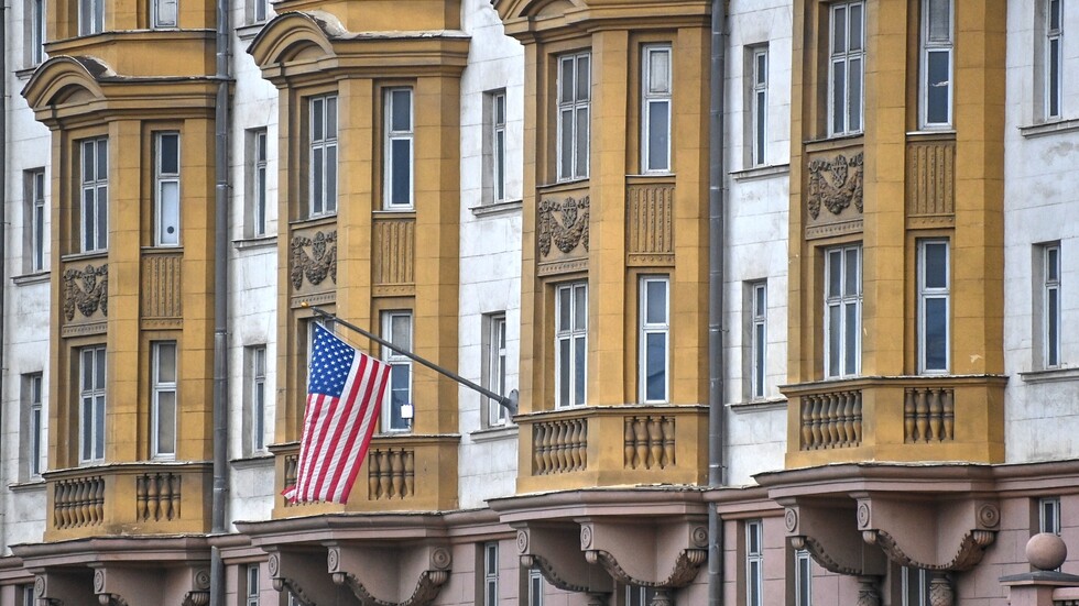 موسكو: واشنطن تتحايل على القيود الروسية على توظيف كوادر سفارتها