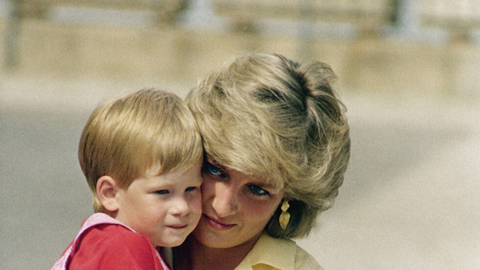 عرض رسائل شخصية للأميرة ديانا للبيع في مزاد علني (صور)