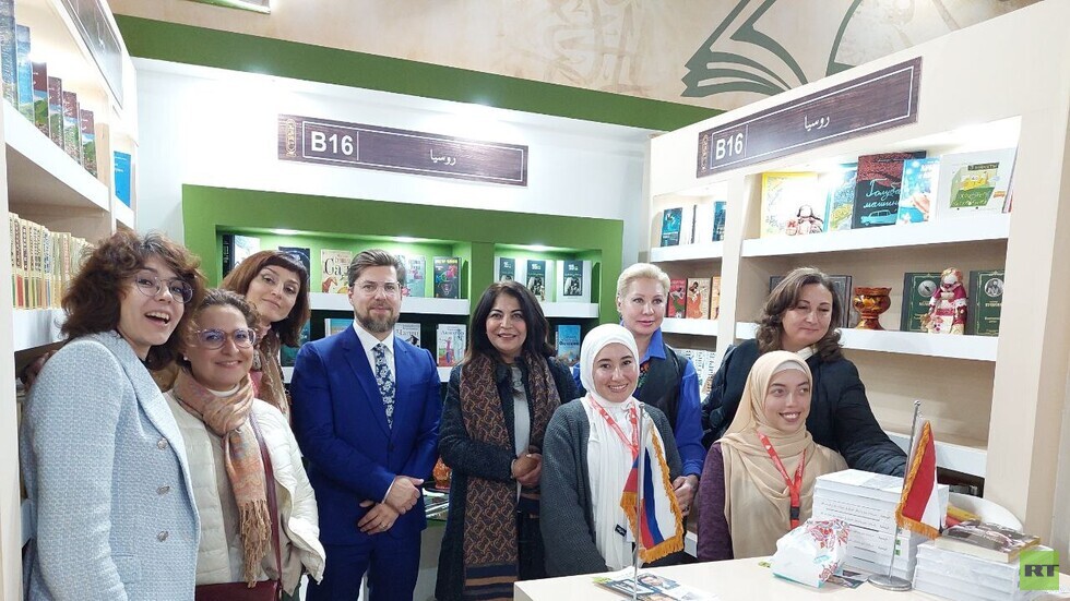 مصر..الزميل خالد الرشد يوقع كتابه "رحلة في الذاكرة" بالجناح الروسي في معرض القاهرة الدولي للكتاب