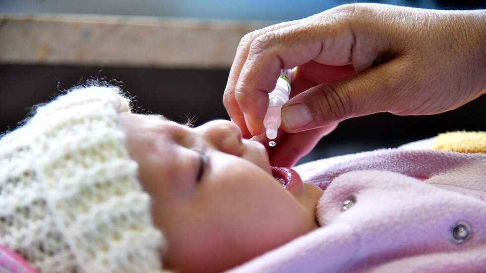 أطفال لعائلة سورية يفقدون حواسهم بصورة مفاجئة