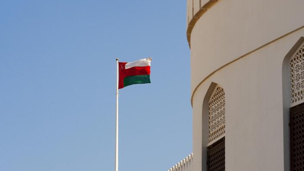 إطلالة مميزة لحرم سلطان عمان خلال افتتاح مركز طبي تثير تفاعلا (صور + فيديو)