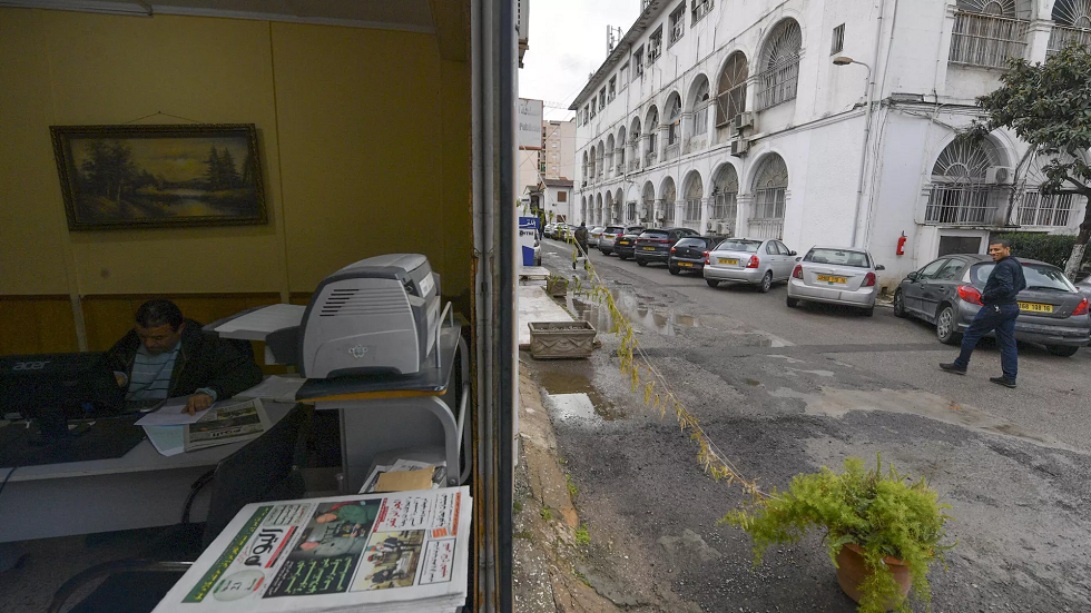 نقابة الإعلام في الجزائر تدين العقوبات الكندية الجديدة ضد وسائل إعلام روسية