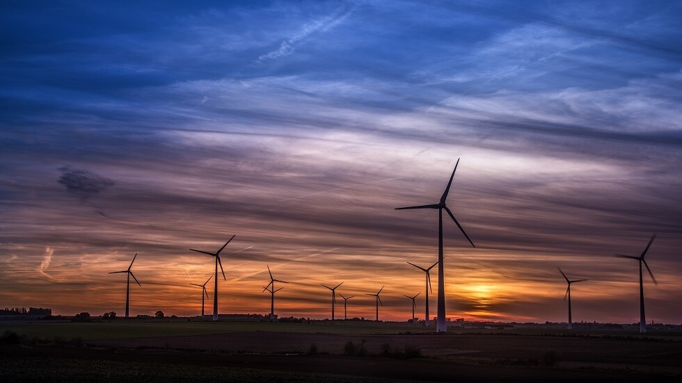 الإمارات وفرنسا والهند تطلق مبادرة تعاون ثلاثي في مجالات الطاقة والبيئة