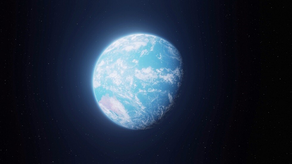 روسكوسموس تطلق القمر الصناعي 