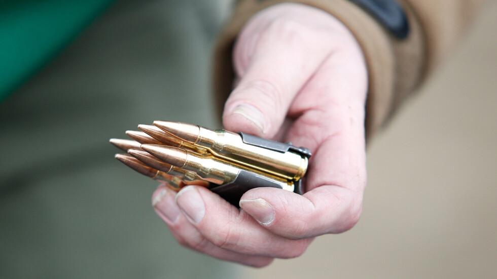 "فاينانشيال تايمز" تتحدث عن أزمة في إمدادات الذخيرة في أوروبا بسبب أوكرانيا