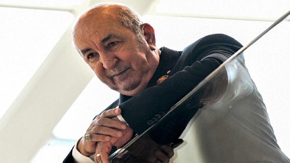 الرئيس الجزائري يستدعي سفير  بلاده لدى فرنسا بشكل فوري للتشاور