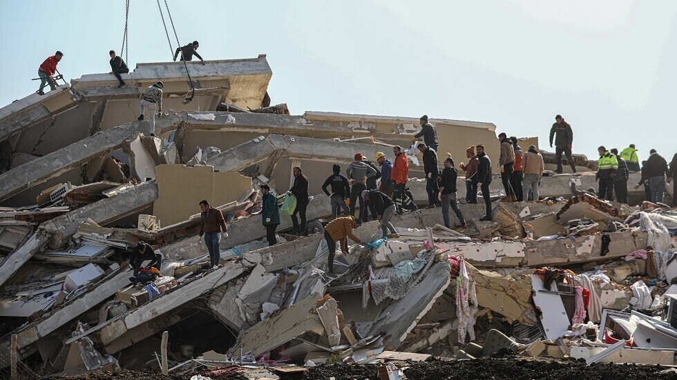 السفارة الليبية تجلي 4 ليبيين عن المدن المنكوبة بالزلزال في تركيا