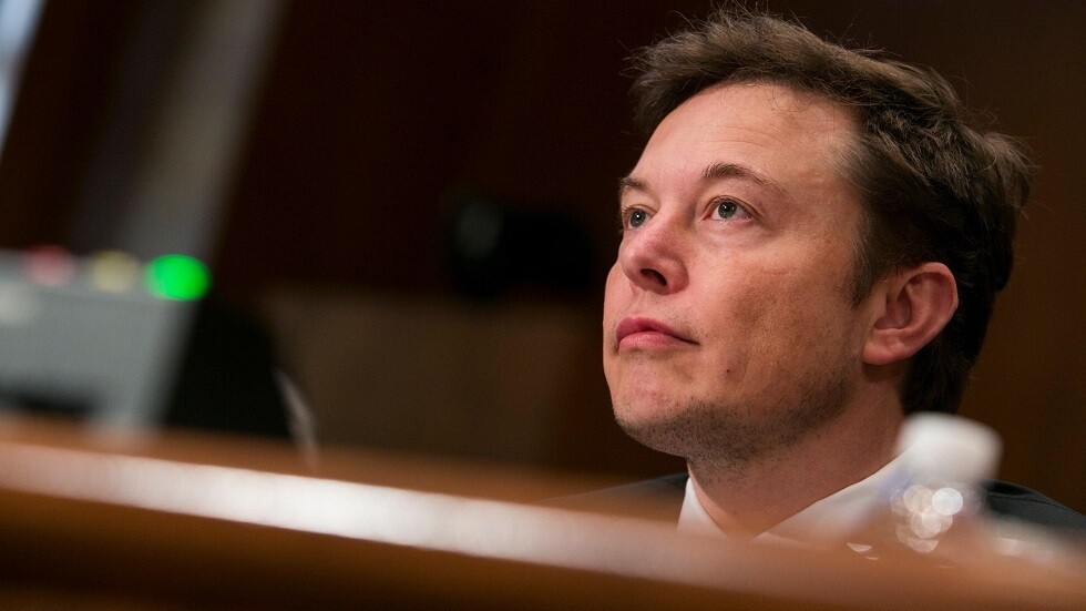 إيلون ماسك يفصح عن توقعاته حول وصول البشر إلى المريخ