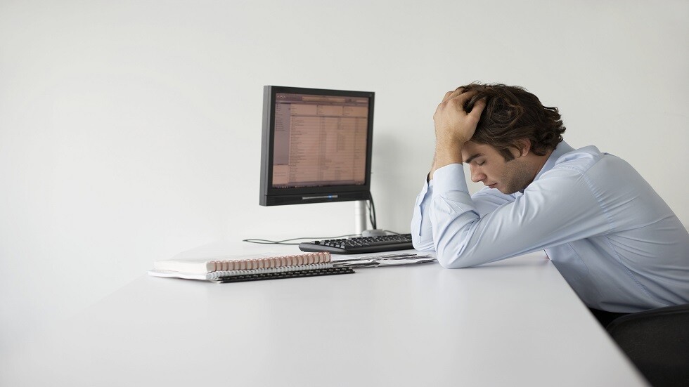 طبيب روسي يكشف التأثير الضار لنمط الحياة الخامل على صحة الرجال