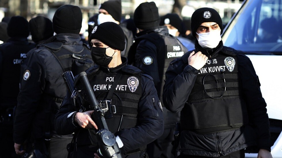 تركيا.. توقيف 48 شخصا استغلوا كارثة الزلزال للنهب والسرقة