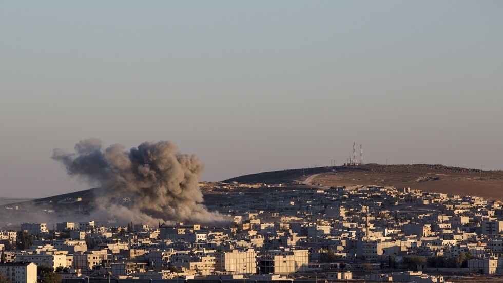 وسائل إعلام: مسيّرة  تركية تستهدف سيارة بريف عين العرب شمال سوريا (صورة)