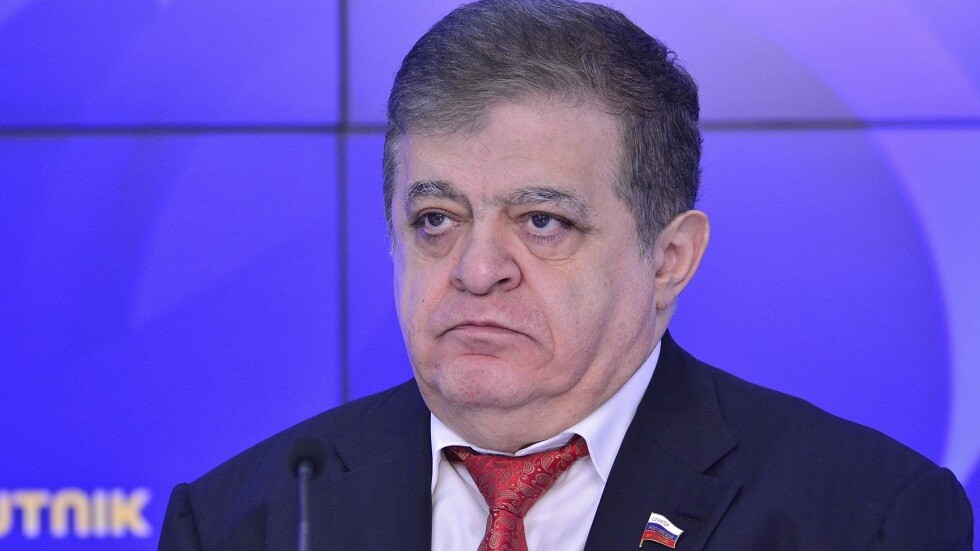 عضو بمجلس الاتحاد الروسي يدين تحذير السفارة الأمريكية لمواطنيها بعدم السفر إلى روسيا