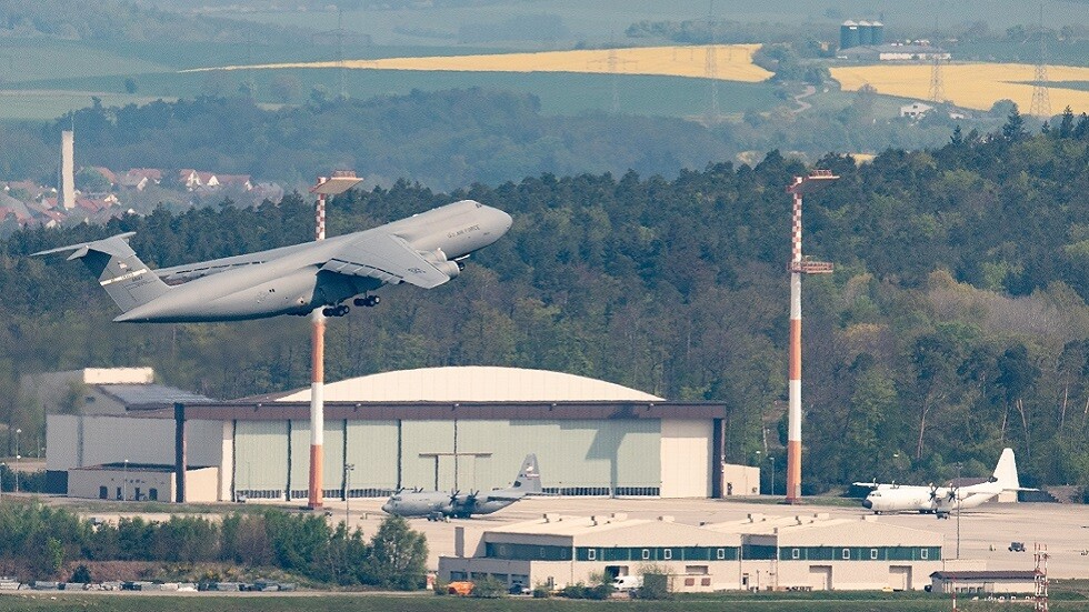 هاكرز روس يؤكدون اختراق موقع قيادة الناتو الجوية بقاعدة "رامشتاين"