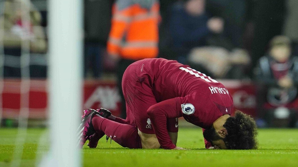 هجمة مرتدة نموذجية.. صلاح يسجل هدفا تاريخيا في الدوري الإنجليزي (فيديو)