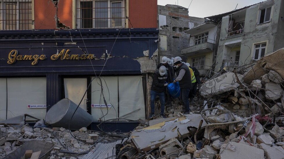 انطلاق قافلة المستلزمات الطبية الأولى من لبنان إلى سوريا