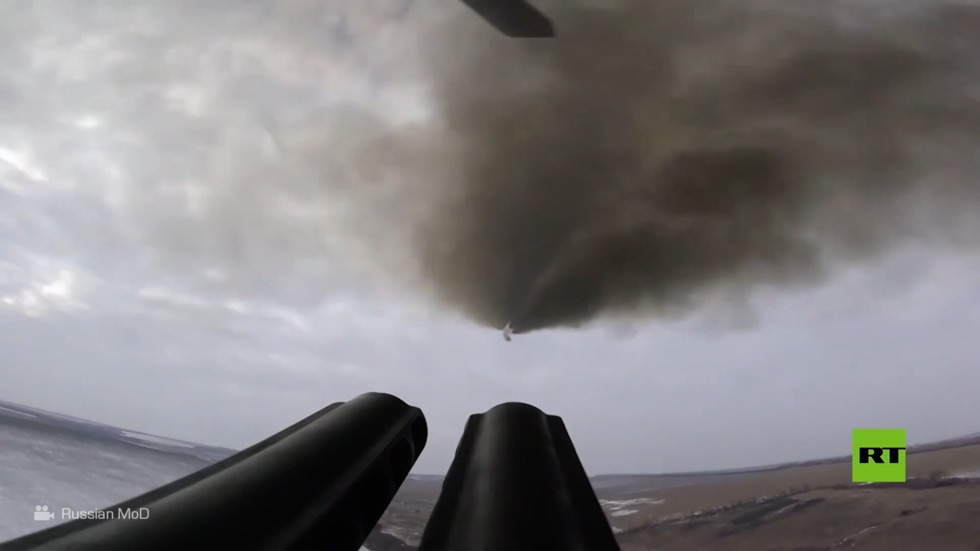 أطقم مروحيات مي-35 تدمر مواقع قيادة مخفية وعربات مصفحة للقوات الأوكرانية