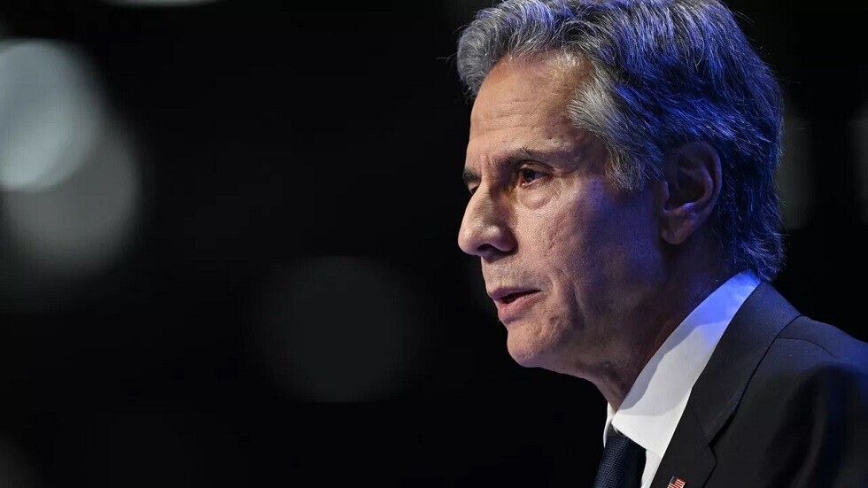 بلينكن: واشنطن لا تدفع كييف "لاستعادة" القرم