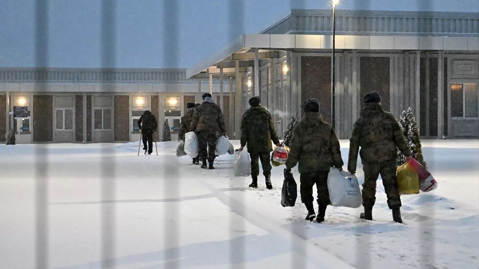 الدفاع الروسية: تم تحرير 101 أسيرا من مناطق سيطرة كييف نتيجة مفاوضات