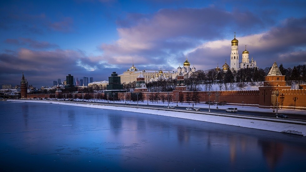 مجلة فرنسية: الاقتصاد الروسي يتغلب على العقوبات بنزاهة وشرف