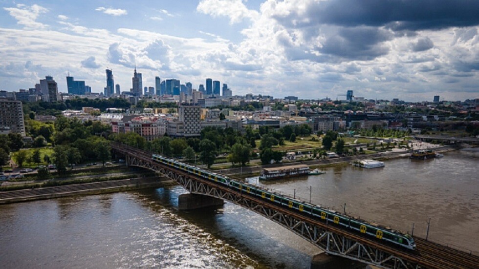 وارسو ترفض التعليق على أنباء بشأن "الفيلق البولندي" في أوكرانيا