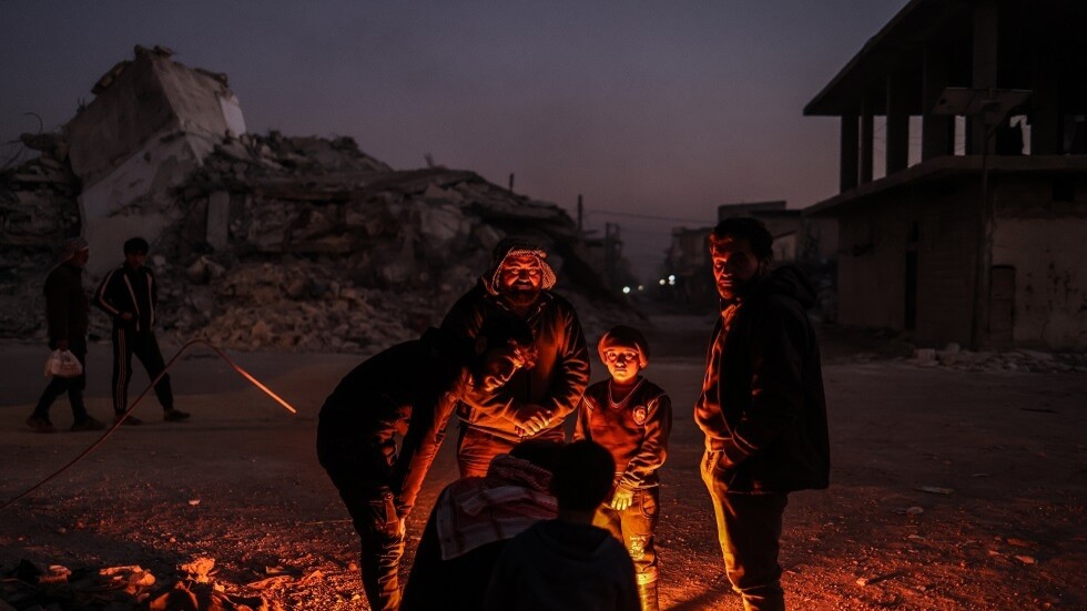 أهالي جنديرس في الشمال السوري: أغراب ينهبون الذهب والأموال وبيوتنا بعد الزلزال