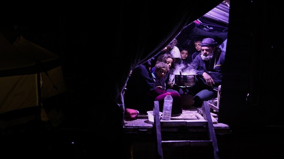 لاجئون سوريون بعد الزلزال: نرغب ببدء حياة جديدة في بلدنا ولكننا نخشى العودة