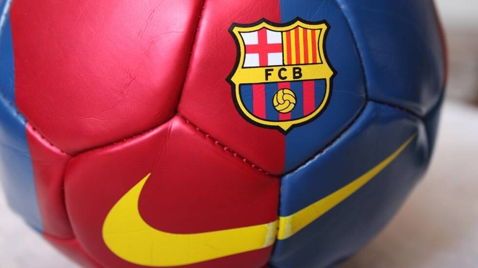 رسميا.. برشلونة يكمل صفقة الـ18 ثانية بعد 17 يوما!