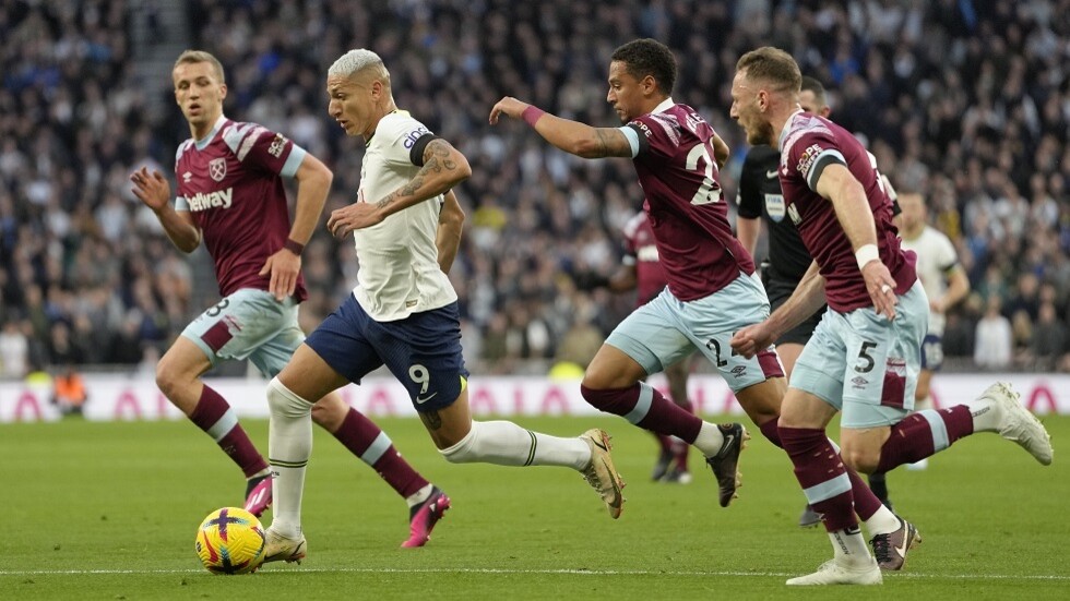 هل حرم الحكم توتنهام من ركلة جزاء ؟.. في أي الحالات تحتسب وما دور الـ