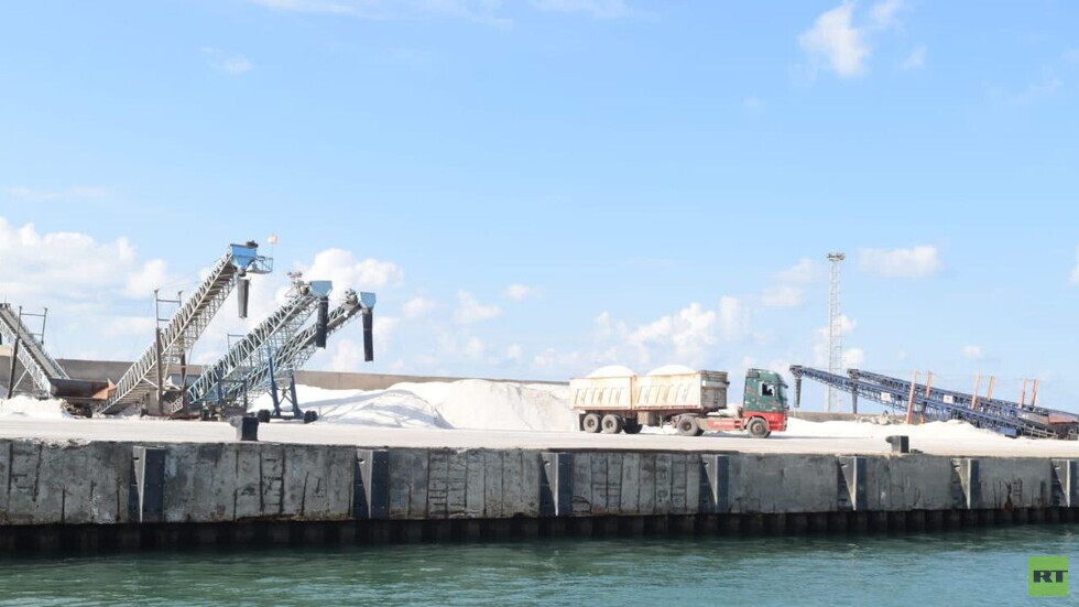 لماذا تخشى إسرائيل انطلاق أول سفينة حربية مصرية إلى سوريا من العريش؟