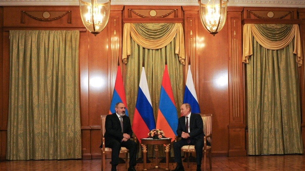 باشينيان يبحث مع بوتين الوضع في قره باغ