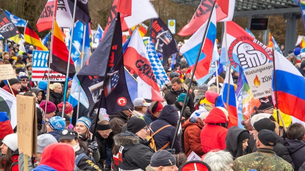 احتجاجات في ألمانيا تطالب بإغلاق قاعدة