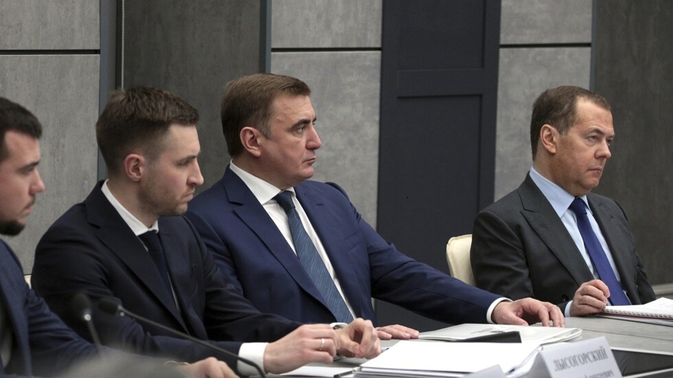 مدفيديف: الغرب مسكون بأوهام خطيرة خاسرة لتدمير روسيا كما فعلوا مع الاتحاد السوفيتي