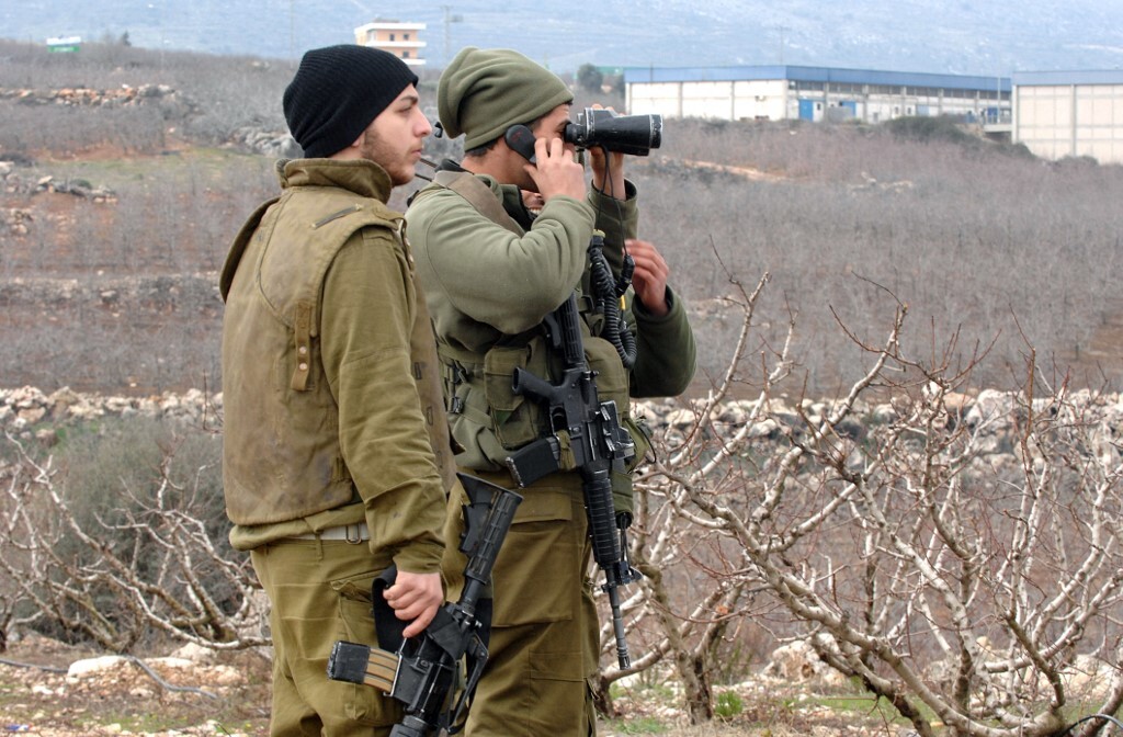 الجيش الإسرائيلي يؤكد أنه يتابع حوادث 