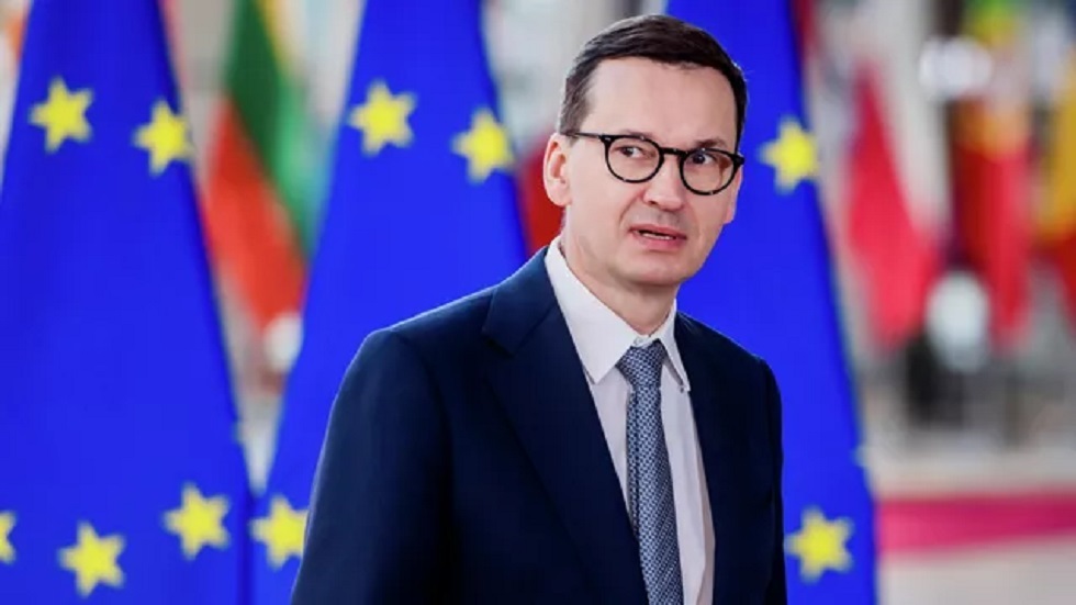 رئيس الوزراء البولندي يشبه الاتحاد الأوروبي بـ 