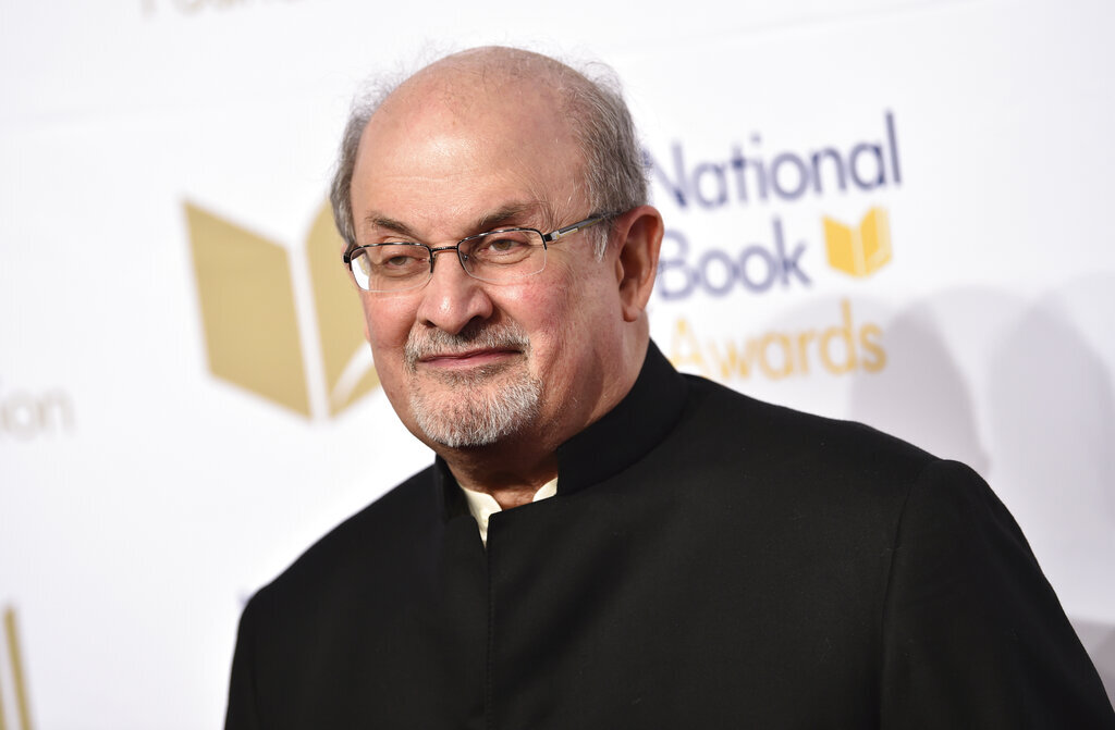 الولايات المتحدة.. تأجيل محاكمة المتهم بطعن الكاتب سلمان رشدي