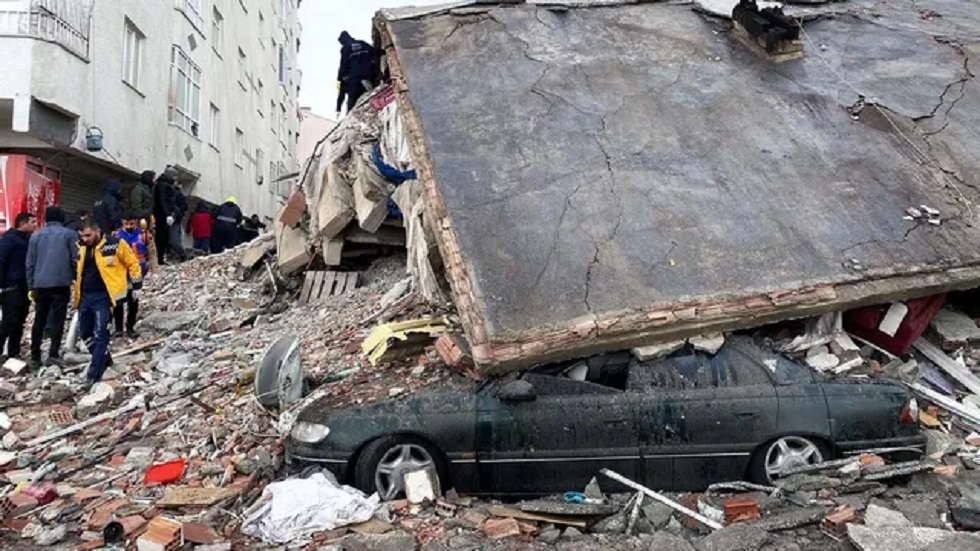 شبه جزيرة القرم الروسية تجمع  تبرعات ومساعدات لضحايا الزلزال في تركيا وسوريا