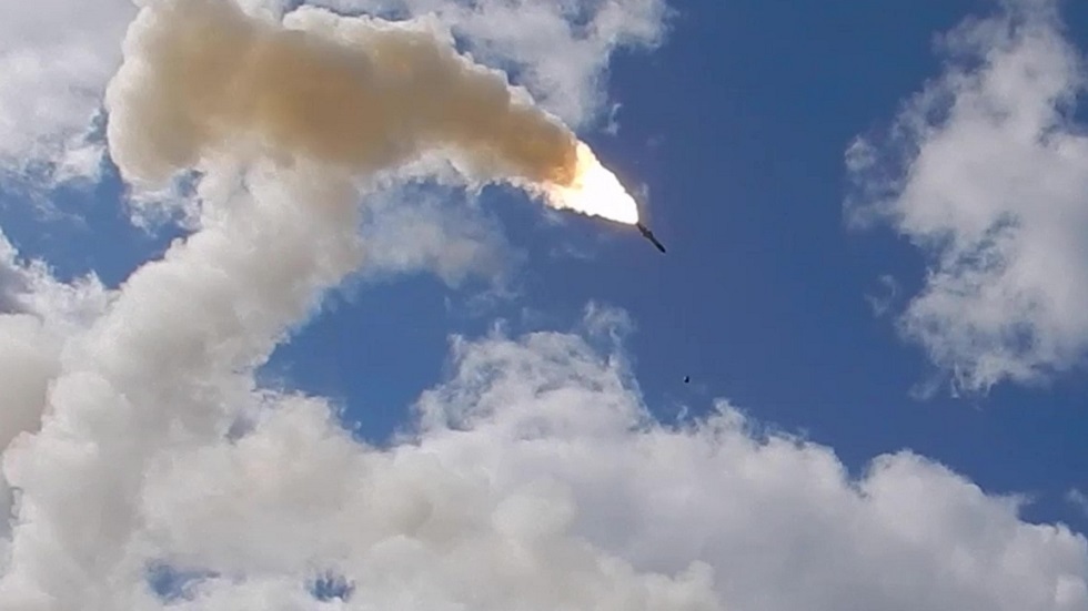 الدفاع الروسية تكشف نتائج الضربة الصاروخية المكثفة التي استهدفت مواقع طاقة أوكرانية