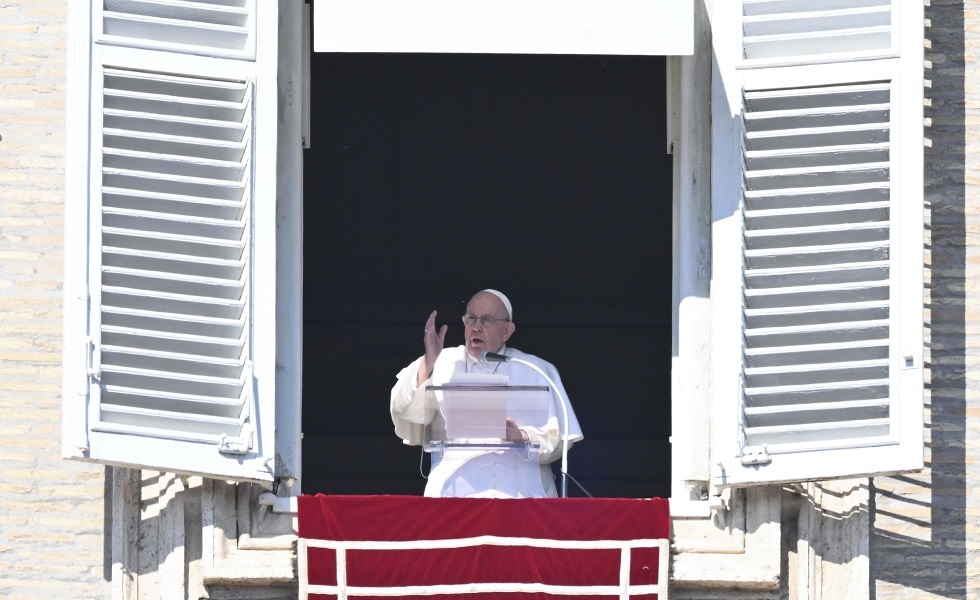 البابا فرنسيس يدعو لتقديم 