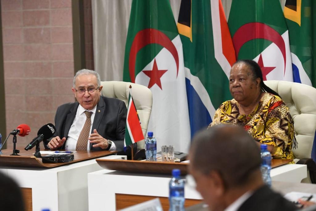 الجزائر تتحرّك لتجريد إسرائيل من صفة العضو المراقب في الاتحاد الإفريقي
