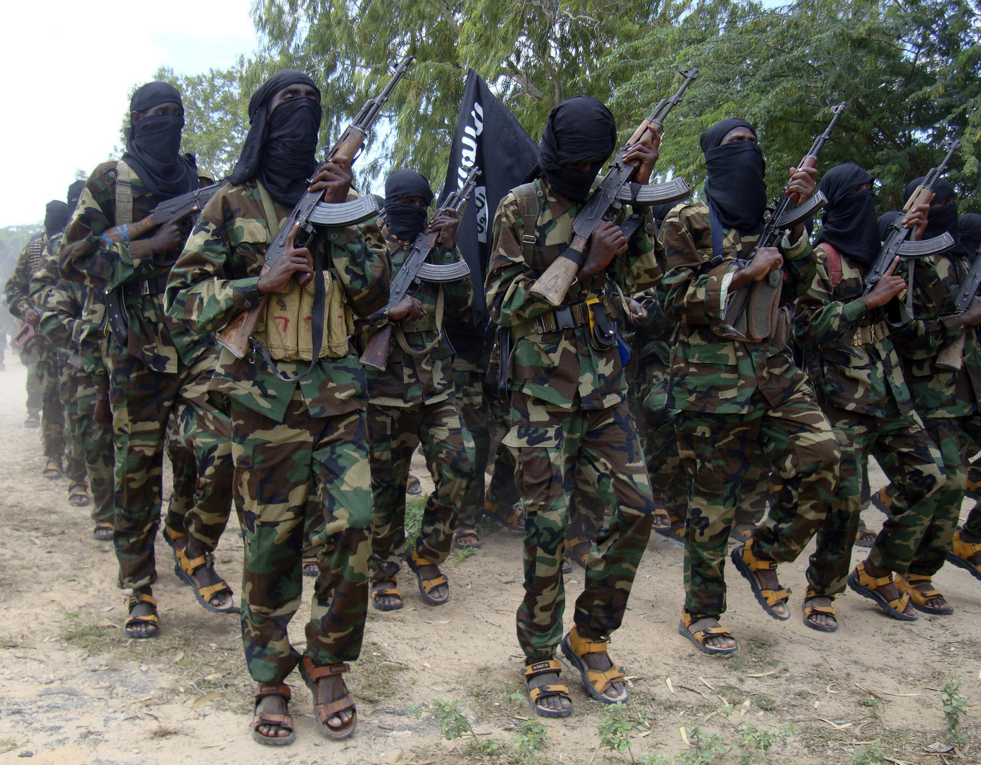 مقتل سبعة جنود بهجوم لحركة الشباب على قاعدة عسكرية في جنوب الصومال