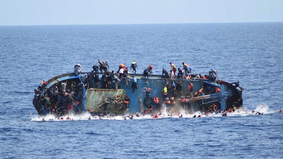 مصرع 40 مهاجرا قبالة السواحل الإيطالية